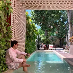 https://casa-italia-yucatan-boutique-hotel.hotelsmerida.org